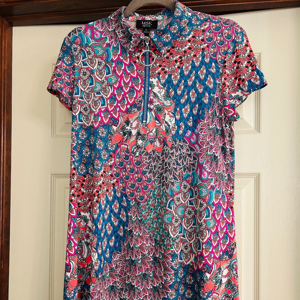 MSK Petite Short Sleeve Paisley/Floral Flare Dress.  New Without Tags